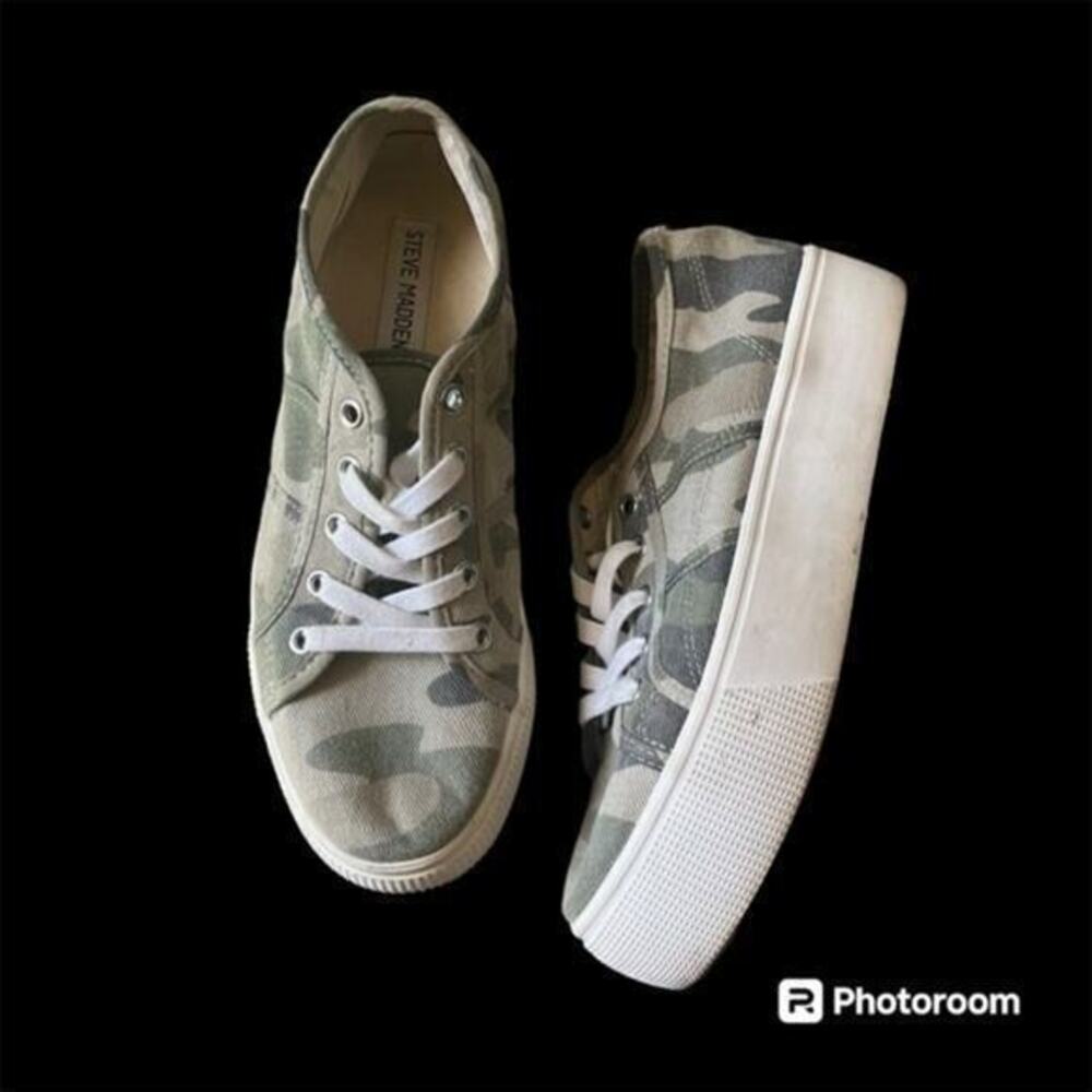 Steve Madden Camo platform sneakers